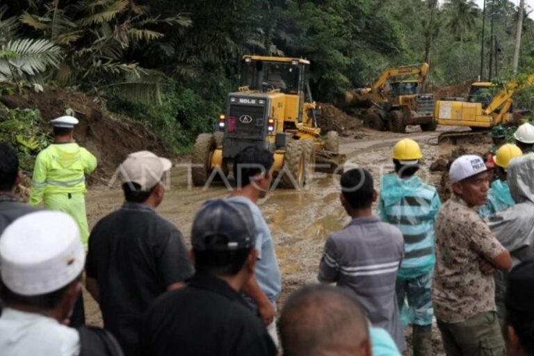 Bencana Hidrometeorologi di Sumut Tewaskan 47 Korban
