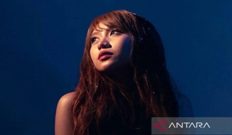 Ghea Indrawari Luncurkan 1000x, Tampilkan Refleksi Cinta dan Perbandingan