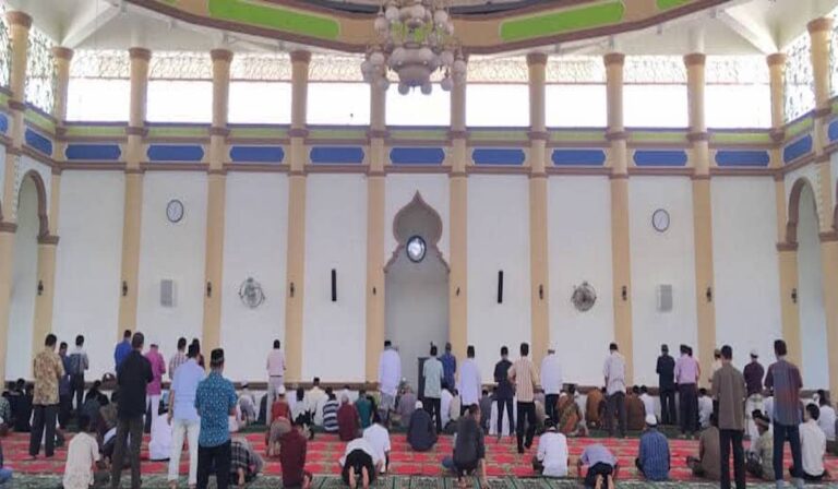 Masjid USK Gelar Buka Puasa dan Sahur Gratis untuk Mahasiswa Banjir