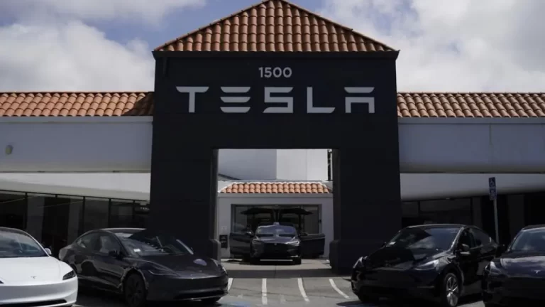 Tesla Melaporkan Laba Bersih USD 1,2 Miliar di Kuartal Kedua 2025