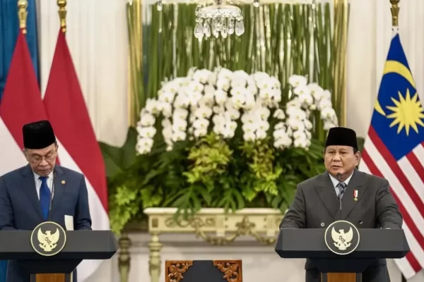 Anwar Ibrahim Ditemui, Prabowo Batalkan Pelantikan Praja IPDN anwar ibrahim
