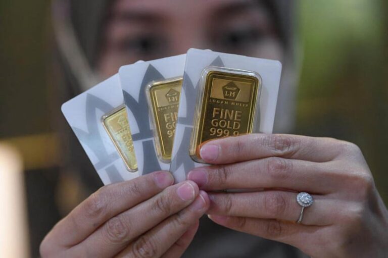 Harga Emas Turun Rp14 Ribu, Kini Jadi Rp2.570.000/Gram