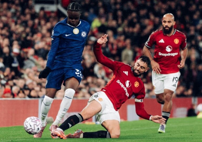 Liverpool Tangguh di Puncak, MU Dekati Chelsea dengan Ketat