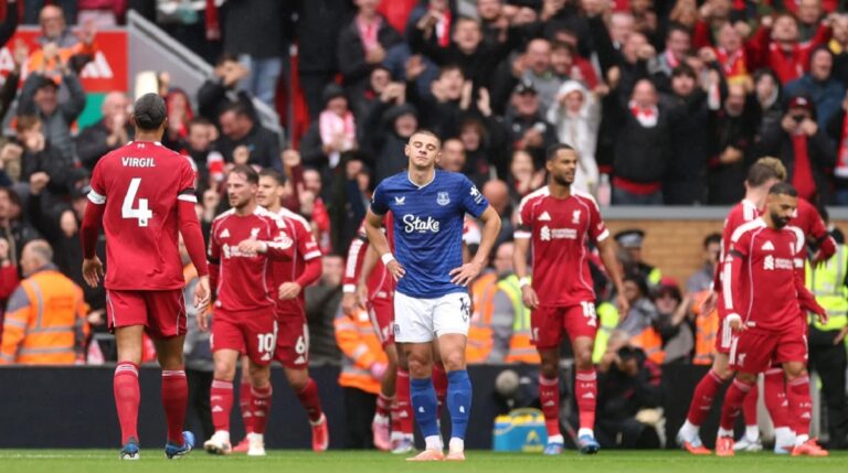 Liverpool Kalahkan Everton 2-1, Pertahankan Rekor Sempurna