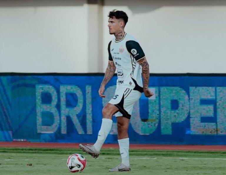 Mauricio Souza Puji Debut Shayne Pattynama di Persija Jakarta