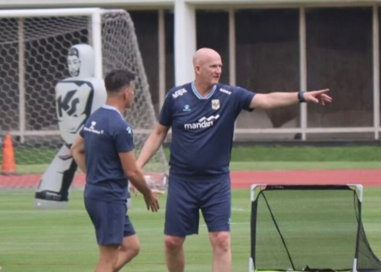 John Herdman Tunjuk Simon Grayson Jadi Asisten Timnas Indonesia
